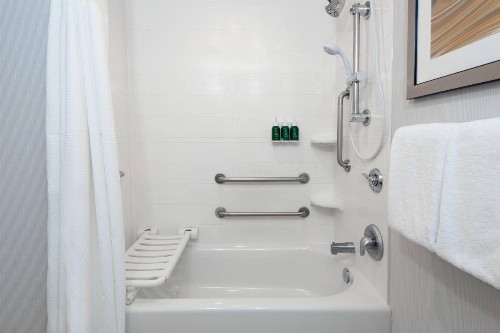 Courtyard by Marriott Buffalo Airport - image 23
