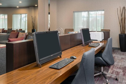Courtyard by Marriott Buffalo Airport - image 29