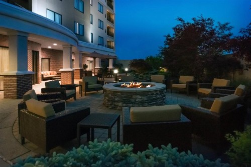 Courtyard by Marriott Buffalo Airport - image 31