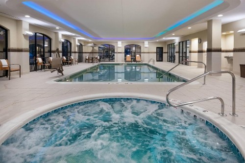 Courtyard by Marriott Buffalo Airport - image 36