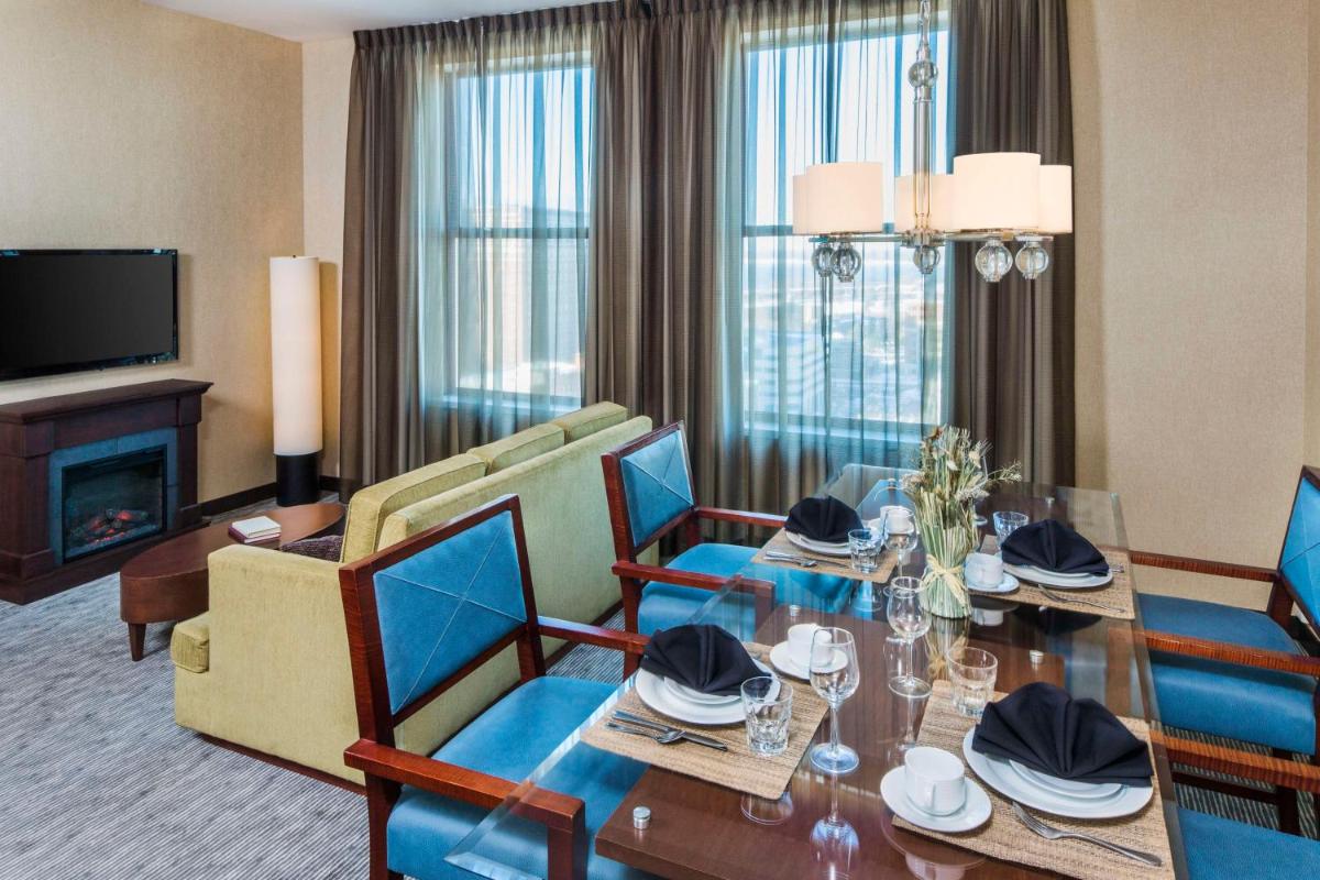 Hyatt Regency Buffalo Hotel and Conference Center - image 3
