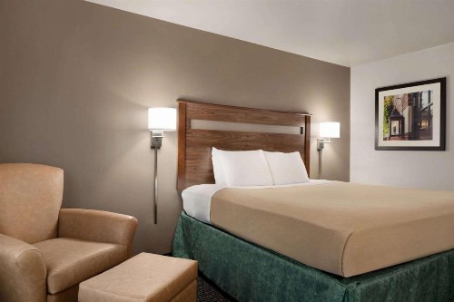 Baymont by Wyndham Buffalo - image 29