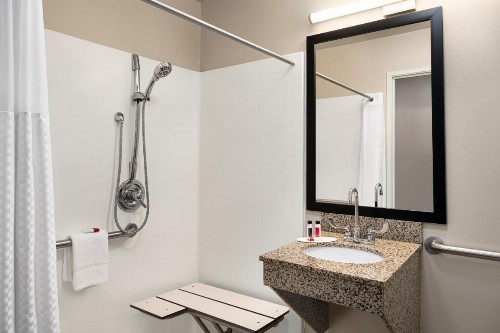 Baymont by Wyndham Buffalo - image 36