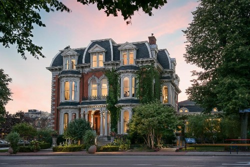 The Mansion on Delaware Avenue - image 1
