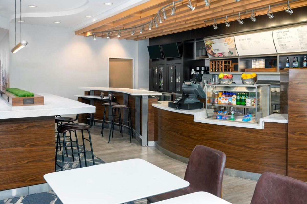 Courtyard by Marriott Buffalo Downtown/Canalside - image 5