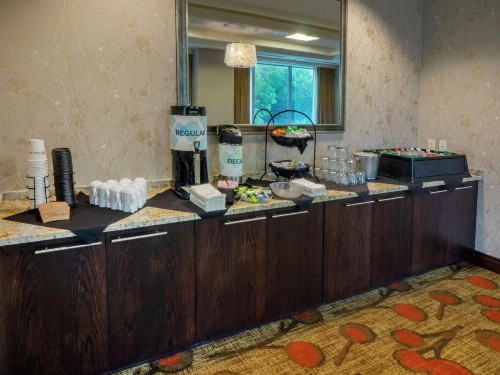 The Hilton Garden Inn Buffalo-Downtown - image 35