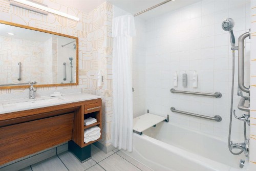 Home2 Suites by Hilton Buffalo Airport/ Galleria Mall - image 25