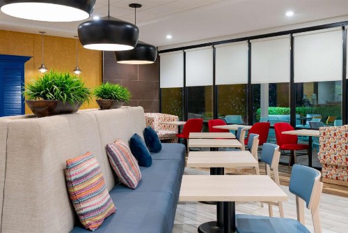 Home2 Suites by Hilton Buffalo Airport/ Galleria Mall - image 8