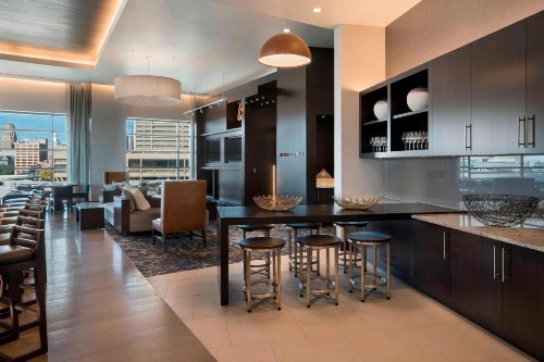 Buffalo Marriott at LECOM HARBORCENTER - image 11