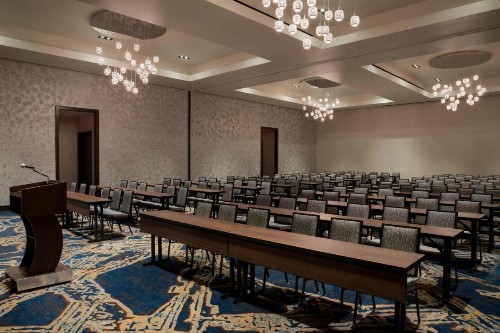 Buffalo Marriott at LECOM HARBORCENTER - image 12