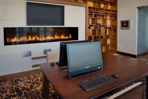 Buffalo Marriott at LECOM HARBORCENTER - image 17
