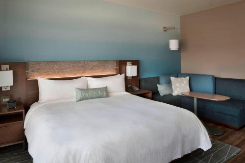 Buffalo Marriott at LECOM HARBORCENTER - image 23