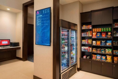Buffalo Marriott at LECOM HARBORCENTER - image 8