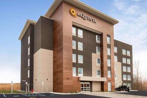 La Quinta by Wyndham Buffalo Amherst - image 35