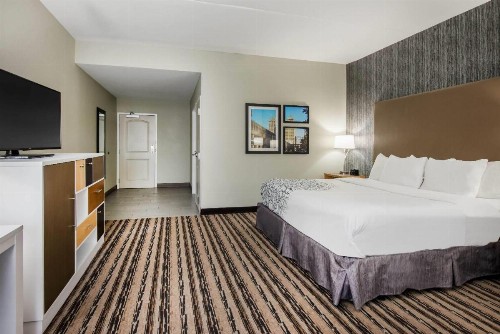 La Quinta by Wyndham Buffalo Amherst - image 41