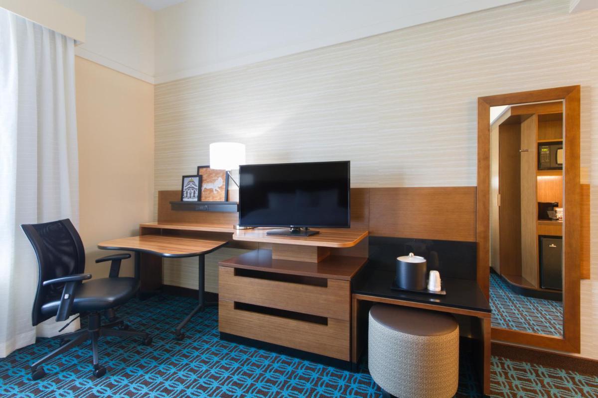 Fairfield Inn & Suites by Marriott Buffalo Amherst/University - image 4