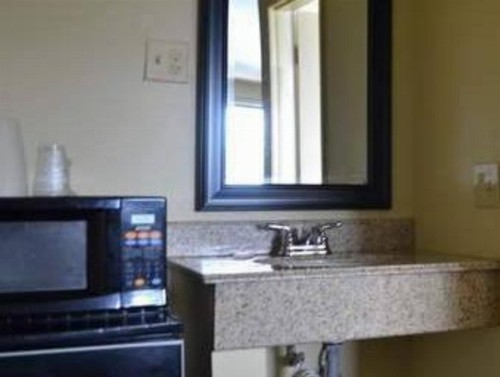 Budget Inn Williamsville