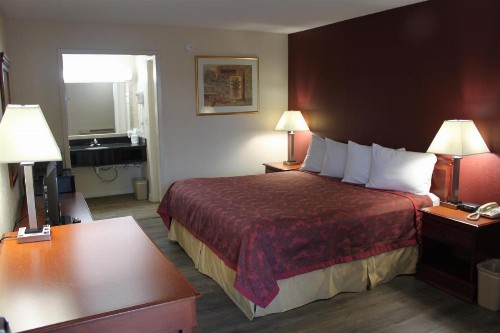 Travel Inn of Buford - image 4