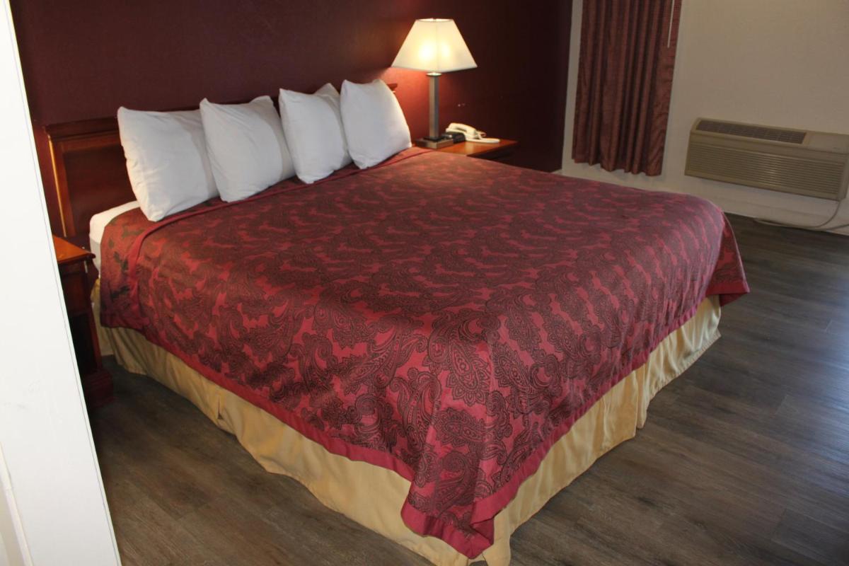 Travel Inn of Buford - image 5