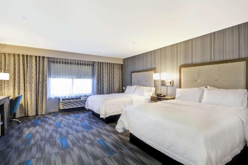 Hampton Inn & Suites Los Angeles Burbank Airport - image 19