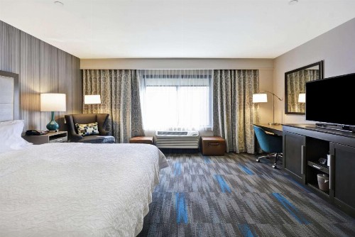 Hampton Inn & Suites Los Angeles Burbank Airport - image 36