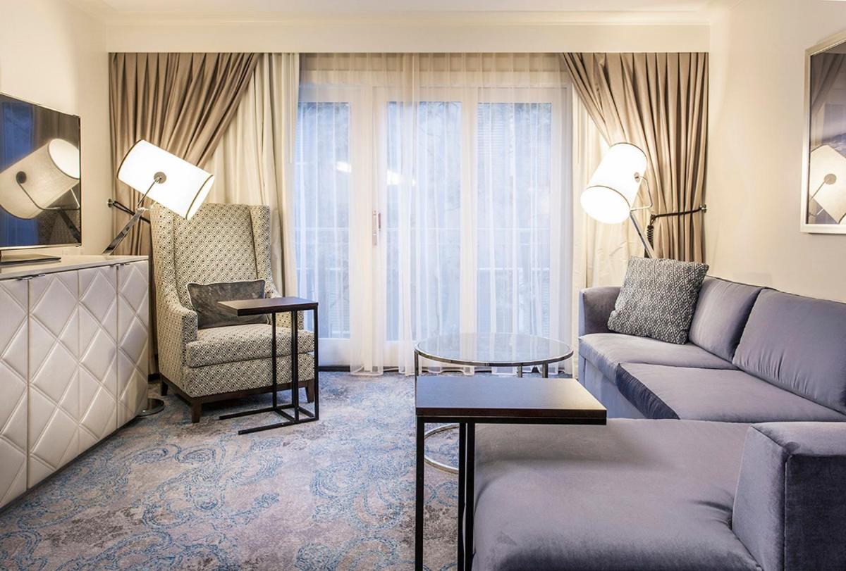 Hotel Amarano Burbank-Hollywood - image 6