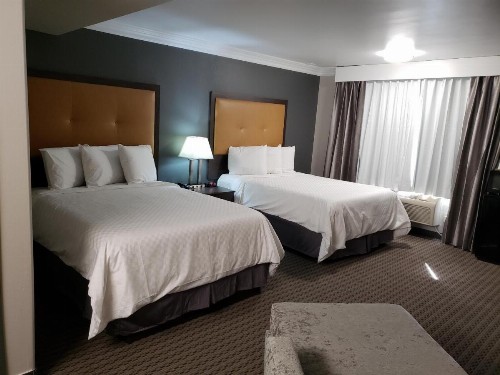 Portofino Inn Burbank - image 10