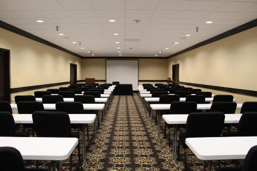 Holiday Inn Burbank-Media Center an IHG Hotel - image 31