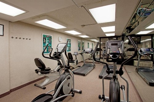 Holiday Inn Burbank-Media Center an IHG Hotel - image 40