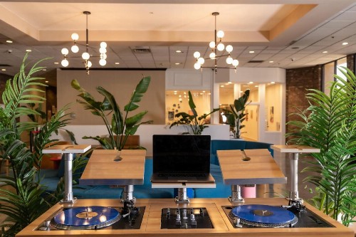 Holiday Inn Burbank-Media Center an IHG Hotel - image 43