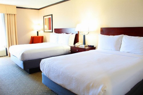 Holiday Inn Burbank-Media Center an IHG Hotel - image 50