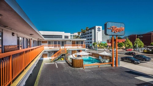 The Tangerine - image 36