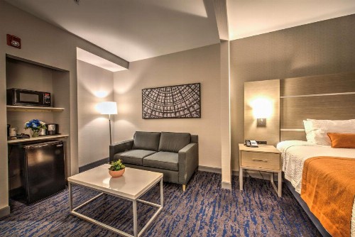 Best Western Plus Media Center Inn & Suites - image 25