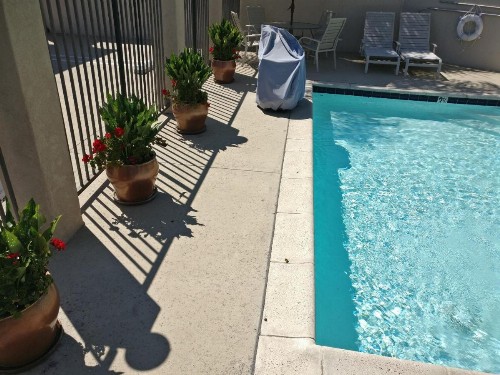 Burbank Inn and Suites - image 22