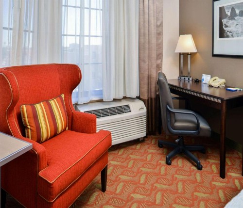 Hampton Inn & Suites San Francisco-Burlingame-Airport South - image 34