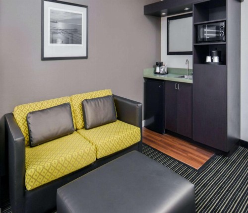 Hampton Inn & Suites San Francisco-Burlingame-Airport South - image 38