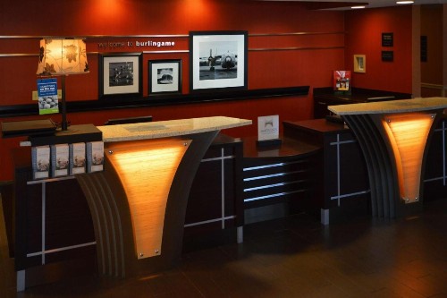 Hampton Inn & Suites San Francisco-Burlingame-Airport South - image 4