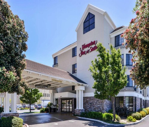 Hampton Inn & Suites San Francisco-Burlingame-Airport South - image 5