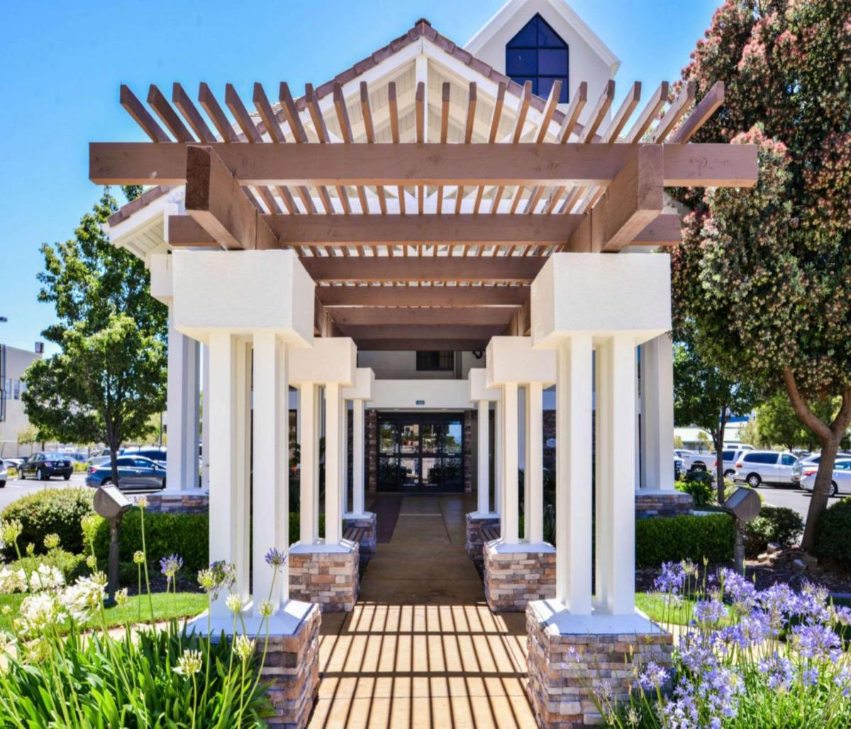 Hampton Inn & Suites San Francisco-Burlingame-Airport South - image 6