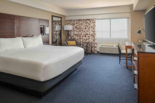 DoubleTree by Hilton San Francisco Airport - image 50