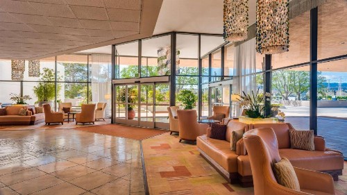 Hilton San Francisco Airport Bayfront - image 7