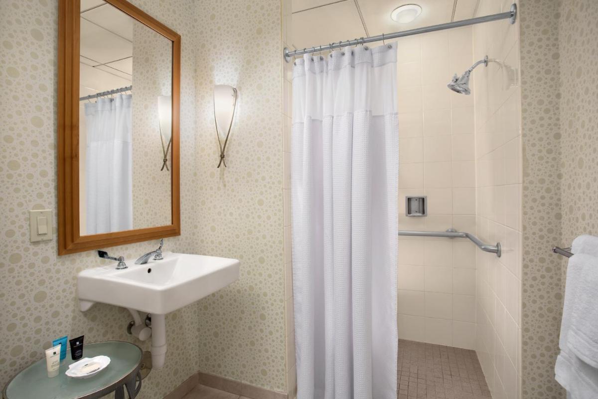 Crowne Plaza San Francisco Airport an IHG Hotel - image 6