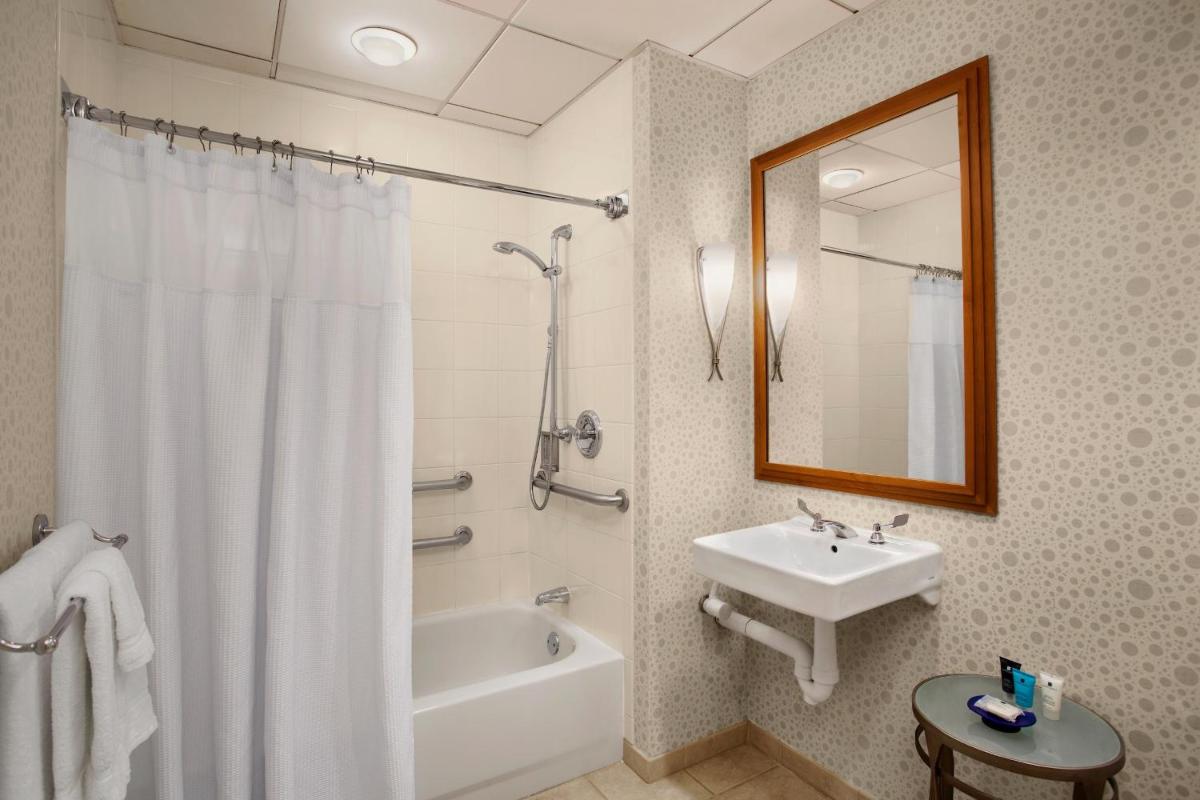 Crowne Plaza San Francisco Airport an IHG Hotel - image 7