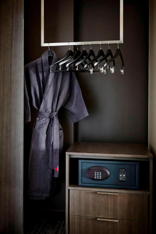 San Francisco Airport Marriott Waterfront - image 17