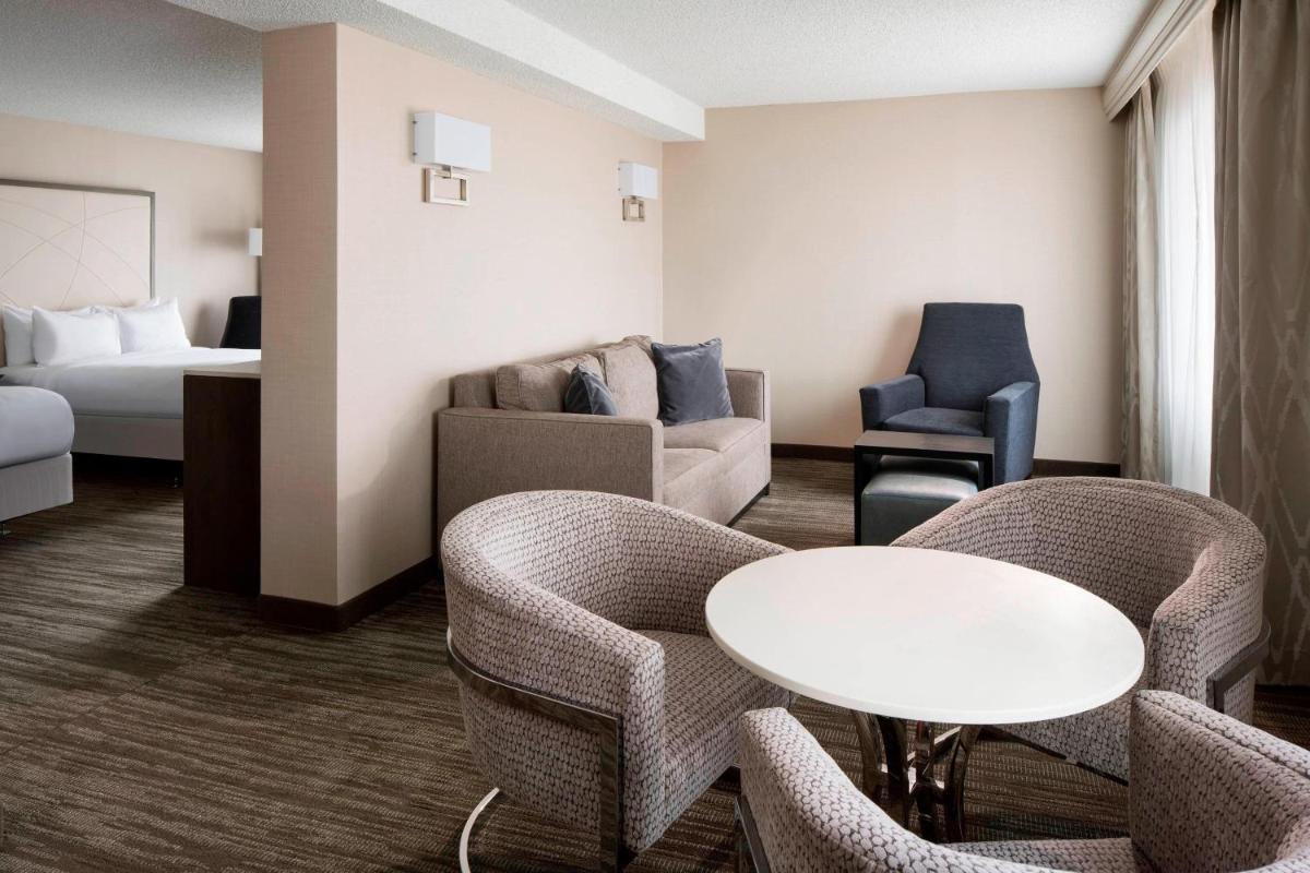 San Francisco Airport Marriott Waterfront - image 3