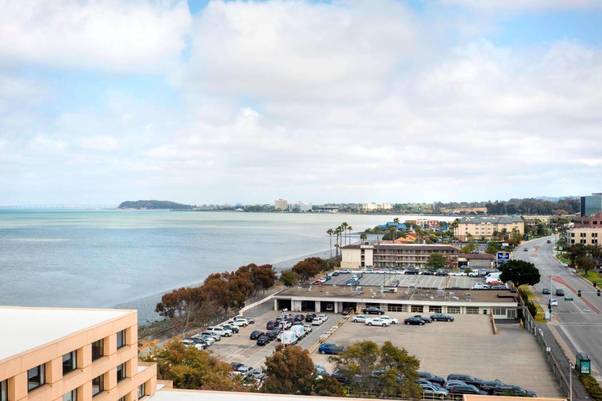 San Francisco Airport Marriott Waterfront - image 5