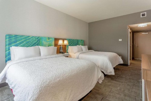 Hampton Inn & Suites Burlington - image 21