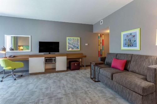 Hampton Inn & Suites Burlington - image 24