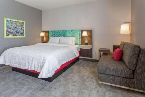 Hampton Inn & Suites Burlington - image 28