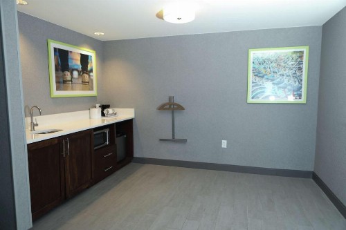 Hampton Inn & Suites Burlington - image 33
